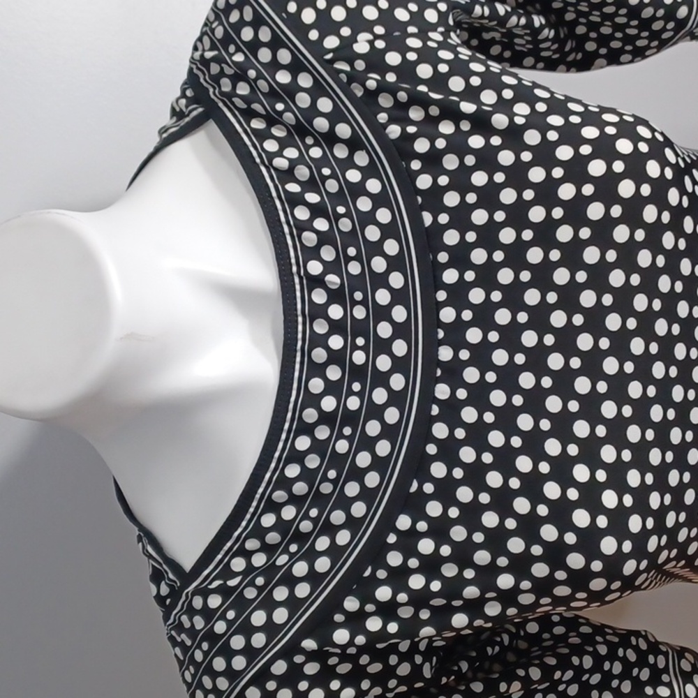NWT Medium black & white dress, light weight. Special Occasion. Classy. Dressy. - Picture 5 of 16